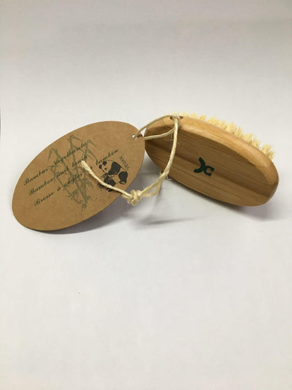 Croll & Denecke Nail brush with coconut bristles on a string